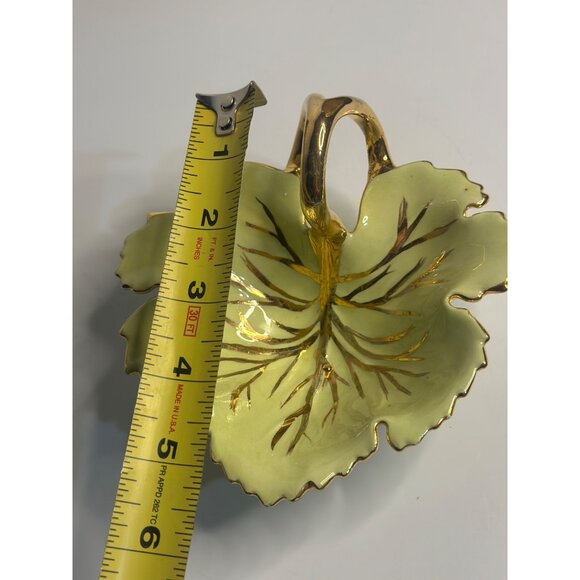 VTG Porcelain Leaf Dish – Light Green w/ Gold Handle, 5" Collectible Centerpiece - Picture 4 of 4
